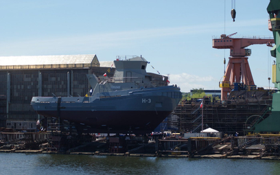 Holownik H-3 Leszko na pochylni stoczni Remontowa Shipbuilding. Fot./Łukasz Pacholski.