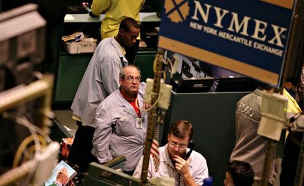 Nomura: Cena ropy może wzrosnąć do 220 dol.