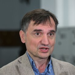 Życzę Zbigniewowi Ziobrze, aby trafił na mądrego sędziego, który podejmie próbę rozsądnej wykładni a