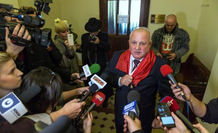 Wyrok sądu za spalenie kukły Żyda: 10 miesięcy więzienia