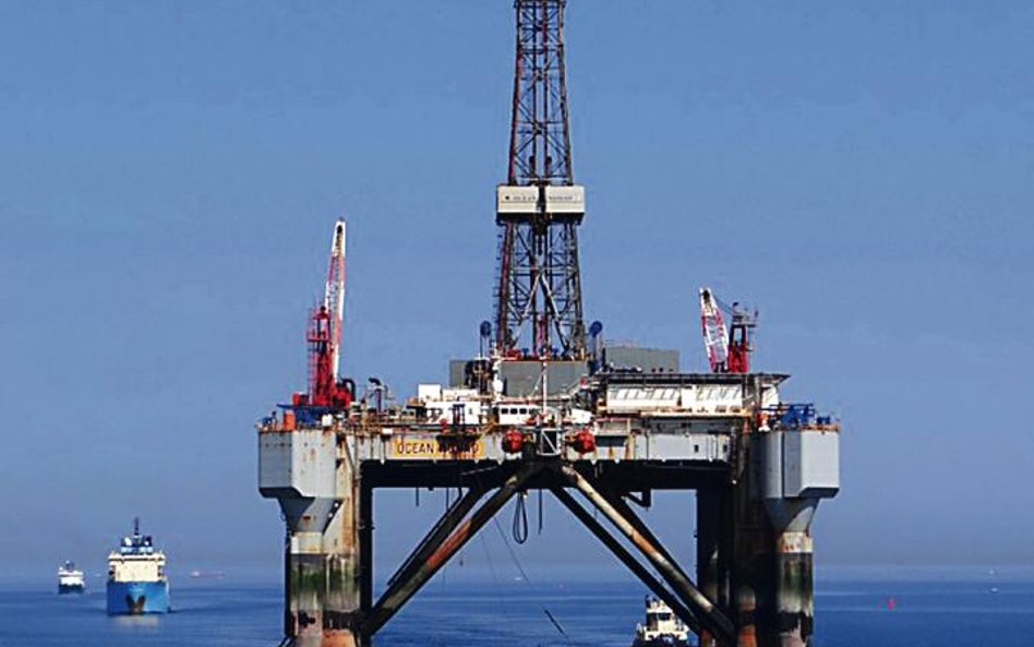 Platforma wiertnicza Ocean Nomad.