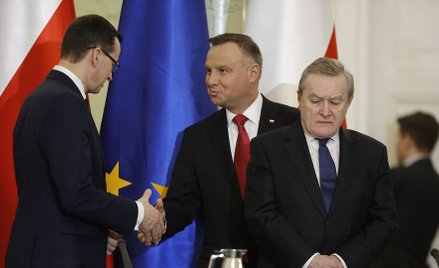 Szef rządu Mateusz Morawiecki, prezydent Andrzej Duda i wicepremier Piotr Gliński