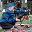 Uczennica w czasie przeszkolenia wojskowego