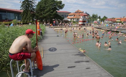 W porównaniu z zeszłym rokiem liczba rezerwacji noclegów nad jeziorami w długi weekend czerwcowy wzr