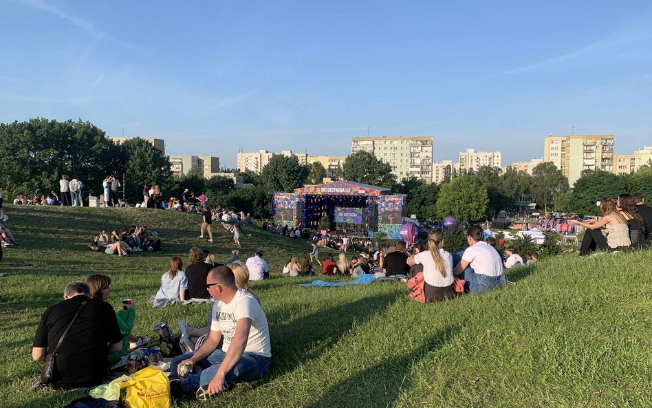 Zbocze Kopie Cwila wypełnione publicznością