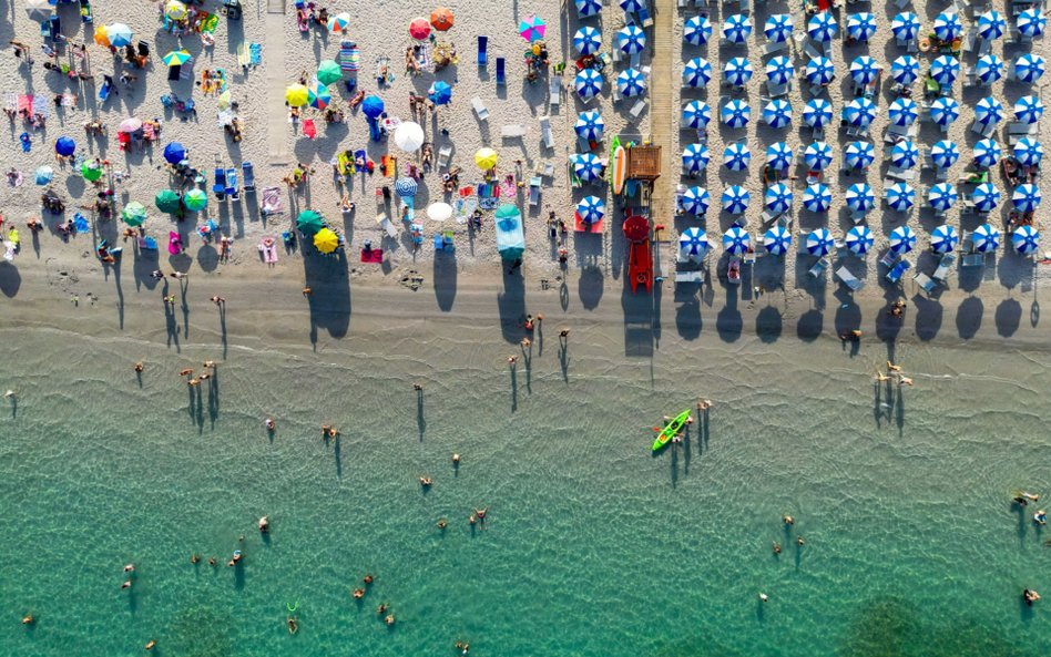 Plaża Poetto w Cagliari na Sardynii we Włoszech