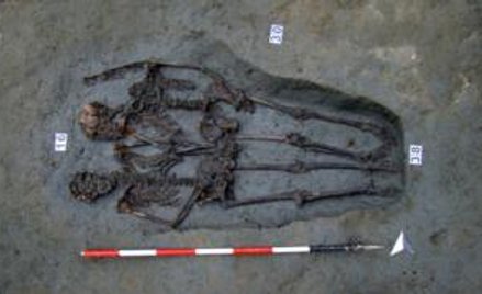Słynni "Kochankowie z Modeny" sprzed 1500 lat to mężczyźni
