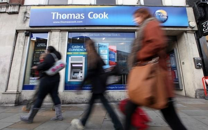 Coraz mniej salonów Thomasa Cooka  w Wielkiej Brytanii