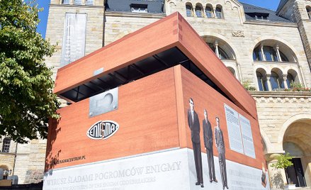 Otwarty ubiegłym roku Szyfrokontener kryje wystawę „Pogromcy Enigmy”