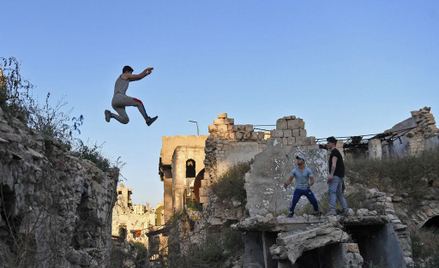 Parkour w ruinach Aleppo