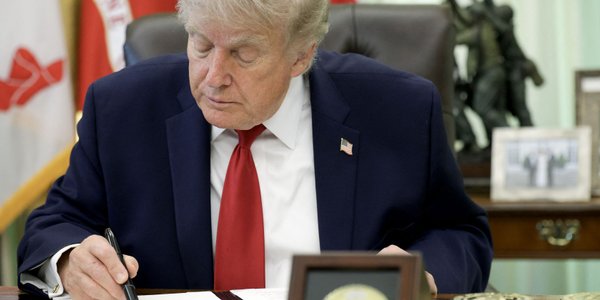 Nie ma już niezależnej komisji ds. wyborów w USA. Donald Trump zwolnił wszystkich. Mailem