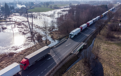 Ciężarówki transportujące zboże z Ukrainy będą zamykane elektronicznymi plombami z GPS