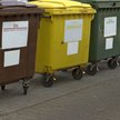 Gmina nie musi zapewniać odbioru śmieci spod posesji przez cały rok