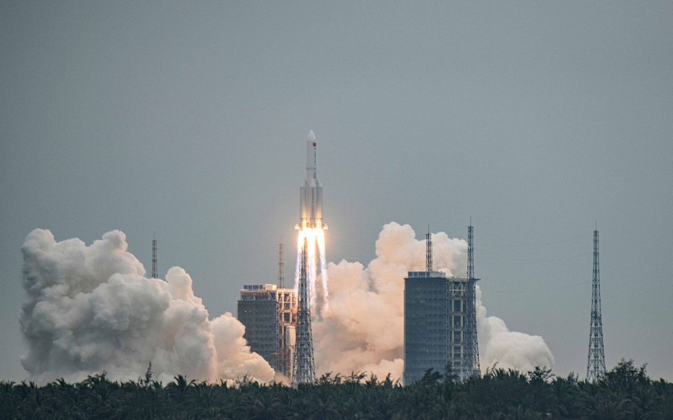 Chińscy naukowcy proponują strzelanie do asteroid