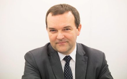 W innych krajach w latach 90. proces reprywatyzacji rozbity był na kilka ustaw. Problemy rozwiązywan