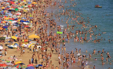 Turystyka wspiera rozwój i stabilizuje sytuację społeczną w krajach nastawionych na nią
