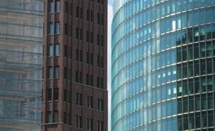 Kryzys mija powoli, nie zanosi się więc na podwyżki