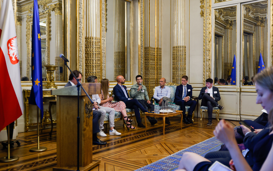 Polskie innowacje i startupy promowane w Paryżu