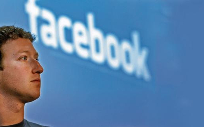 Mark Zuckerberg musi czuć się bardzo cool. Dzięki wycenie Facebooka na ponad 100 mld dolarów z?mająt