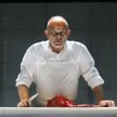 Adam Ferency w roli samca alfa (Shylocka, Otella, Leara). Scenografię przygotowała Małgorzata Szcześ