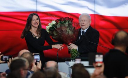 Prezes PiS Jarosław Kaczyński nie był entuzjastyczny podczas wieczoru wyborczego