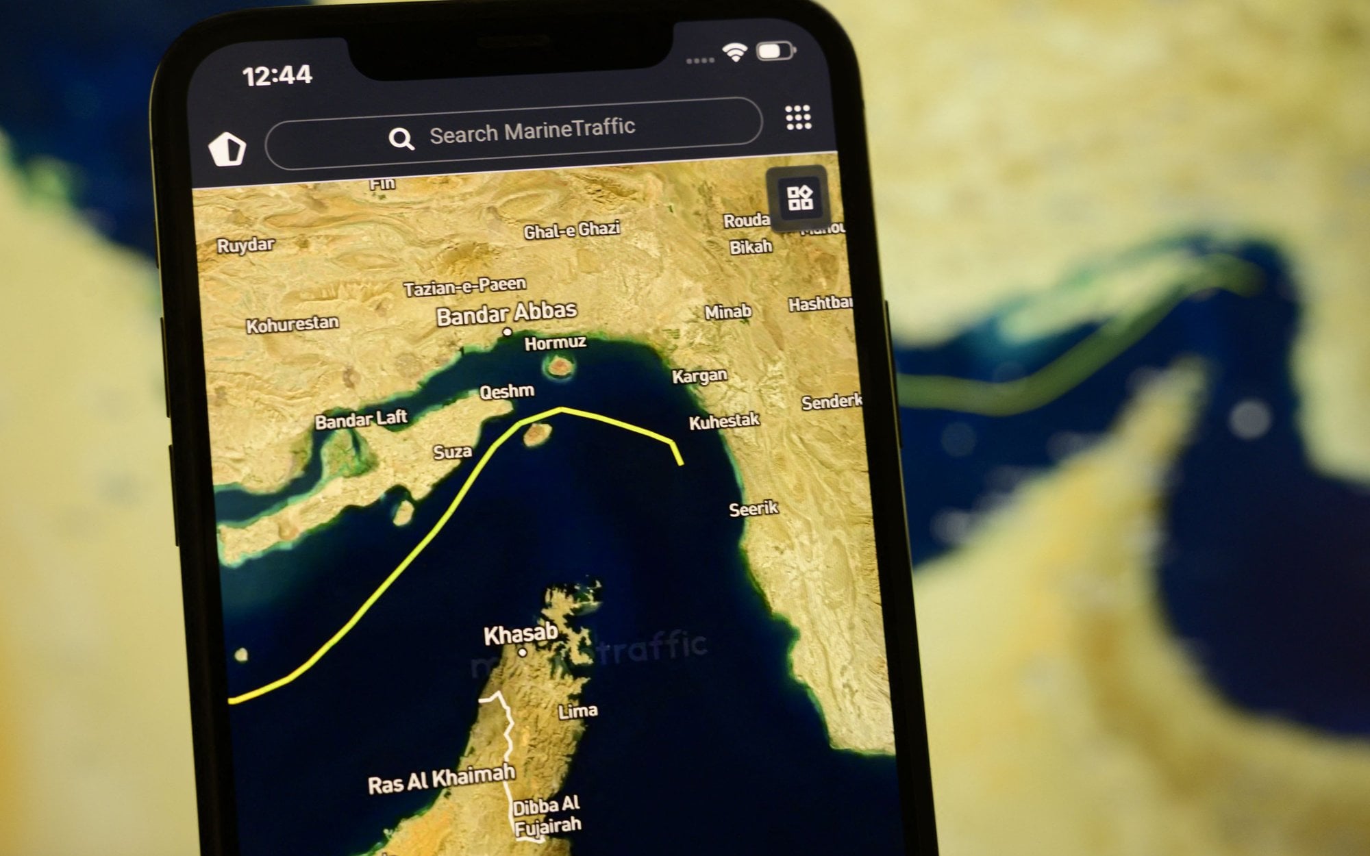 Niemal co drugi Polak nie chce, by Europa pomogła Donaldowi Trumpowi z Cieśniną Ormuz. Wyniki sondażu