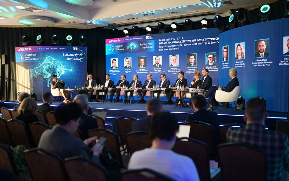 Uczestnicy finałowej debaty podczas 26. konferencji Izby Domów Maklerskich. Od lewej: Przemysław Tyc