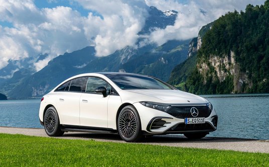 Mercedes EQS nie odniósł oczekiwanego przez niemiecki koncern sukcesu