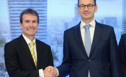 Wicepremier Mateusz Morawiecki i Steve Cohen, dyrektor zarządzający warszawskiego hubu J.P. Morgan w