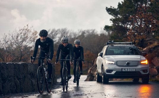 Volvo - systemy bezpieczeństwa aktywnego