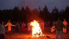 Środowisko rodzimowiercze jest bardzo zróżnicowane. Nie mamy do czynienia z jedną organizacją ani je