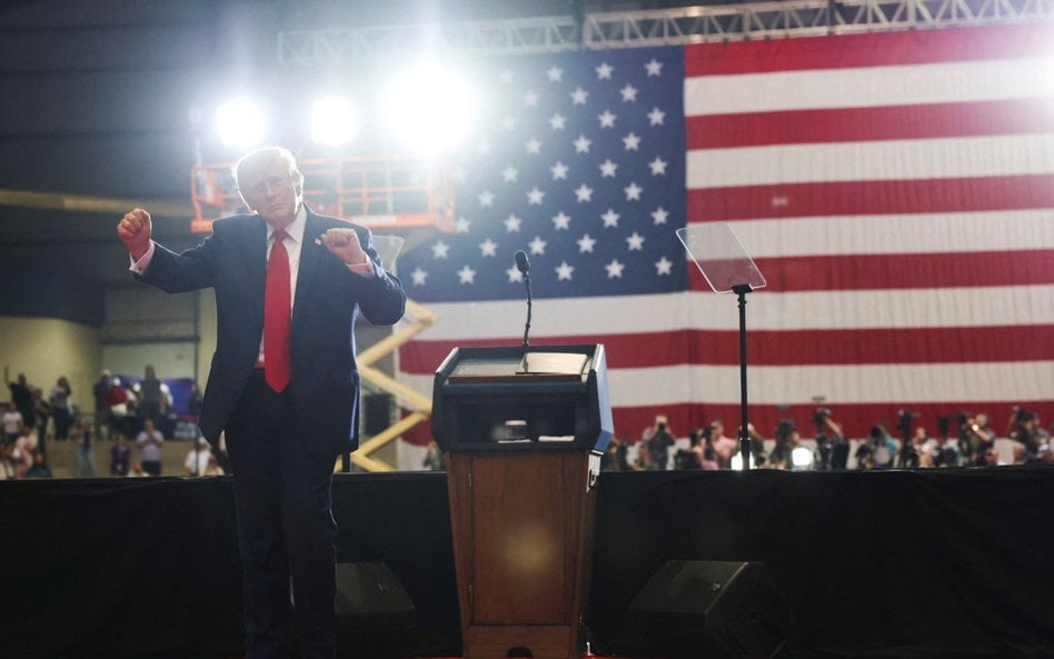 Przemówienie Trumpa na wiecu w Karolinie Północnej było przerywane