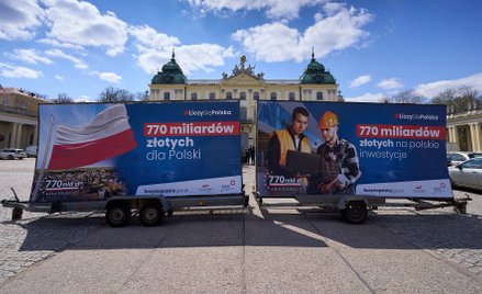 Kwoty podawane na billboardach są „podwójnym kłamstwem” – przekonuje europoseł KE