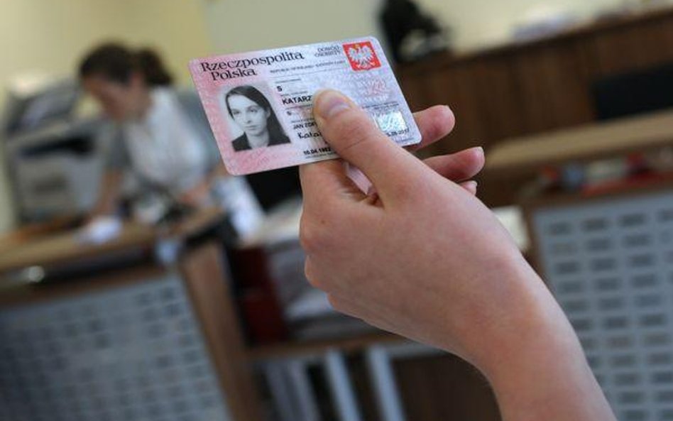 Kiedy firma może żądać podania PESEL i NIP