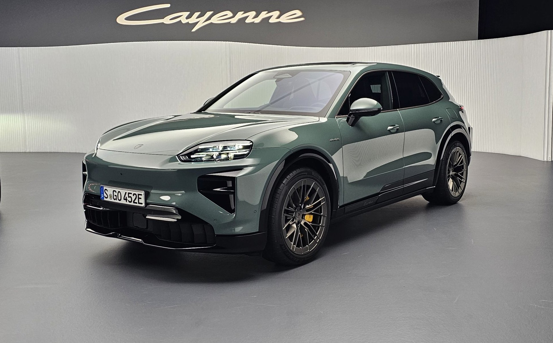 Strategiczny zwrot Porsche. Cayenne Electric staje się punktem odniesienia