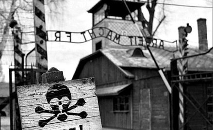 250 rodzin wywłaszczonych w związku z budową obozu Auschwitz-Birkenau złożyło wnioski w 2001 r. i do