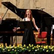 Rosie Lomas i Dominic Lynch jako dziecięcy bohaterowie „Obrotu śruby” Brittena. Fot. Bruno Fidrych