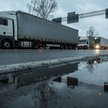 Do blisko 63 godzin zwiększył się czas oczekiwania kierowców tirów na wyjazd z Polski przez przejści