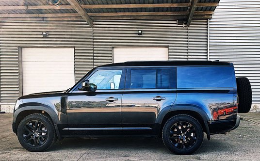 Defender 130 Outbound ma 5,35 m długości