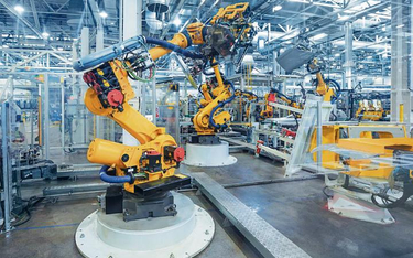?Najwięcej robotów znalazło miejsce w fabrykach motoryzacyjnych. Takie maszyny są szybsze, popełniaj