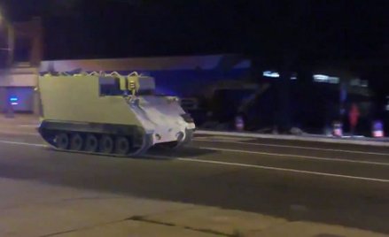 USA: Dwugodzinny pościg za wojskowym pojazdem. "Nie ma nudy w Richmond"