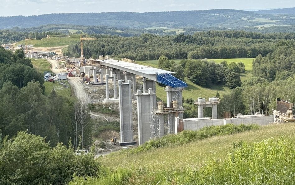 W firmy budujące drogi uderzyła kolejna fala wzrostu kosztów, co może doprowadzić do zatrzymania wie