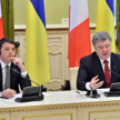 Premier Włoch Matteo Renzi i prezydent Ukrainy Petro Poroszenko