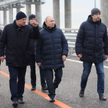 Władimir Putin na nielegalnie zbudowanym Moście Krymskim łączącym Rosję z nielegalnie okupowanym Kry
