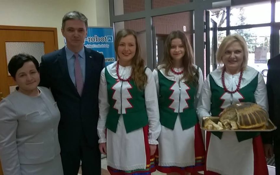 Adam Jarubas na spotkaniu z mieszkańcami w Pomorskiej Szkole Wyższej w Starogardzie Gdańskim