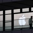 La Stampa: Apple, choć pozywa na potęgę, boi się procesów