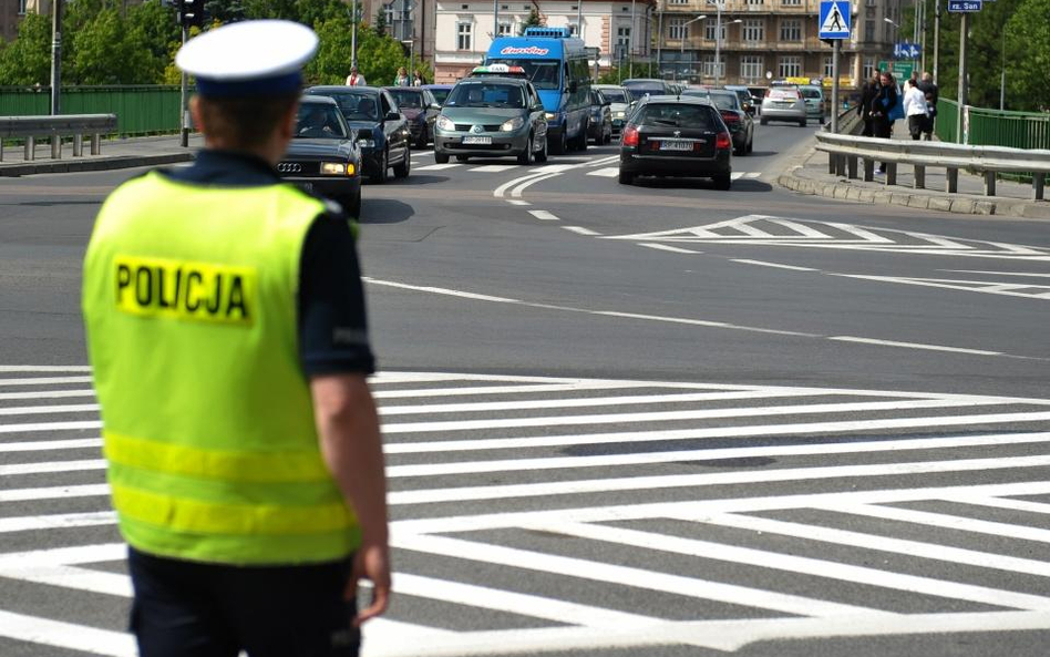 Łapówki za sygnalizację świetlną. Są zarzuty