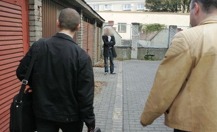 Nieuczciwy rzeczoznawca ?i komornik za grosze sprzedawali życiowy dorobek ludzi