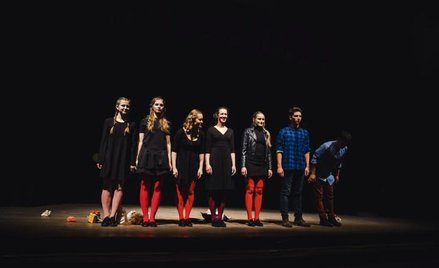 Zwycięzcy XV edycji Arlekinady Teatr Bez (Pre) Tekstu z poznańskiego liceum im. Karola Marcinkowskie