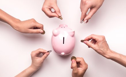 Czasu na zyskanie licencji coraz mniej, a chętnych wolno przybywa